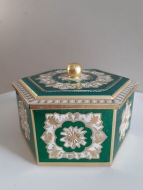 Ornate Green & Gold Hexagonal Trinket Box